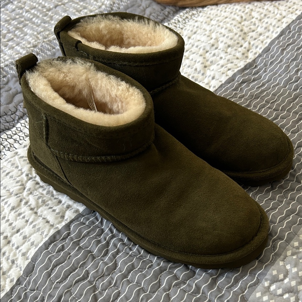 Green BearPaw Ankle Boots